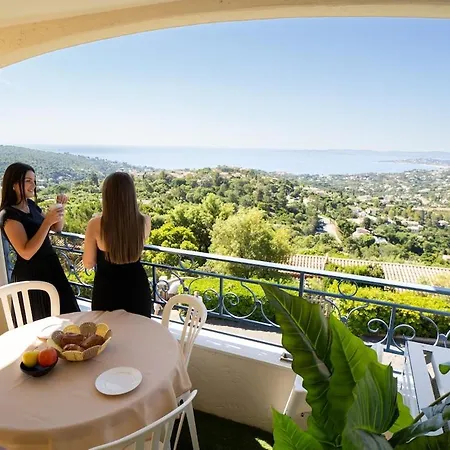 Le Balcon Bleu Sea View Gulf Of Saint-tropez Appartement